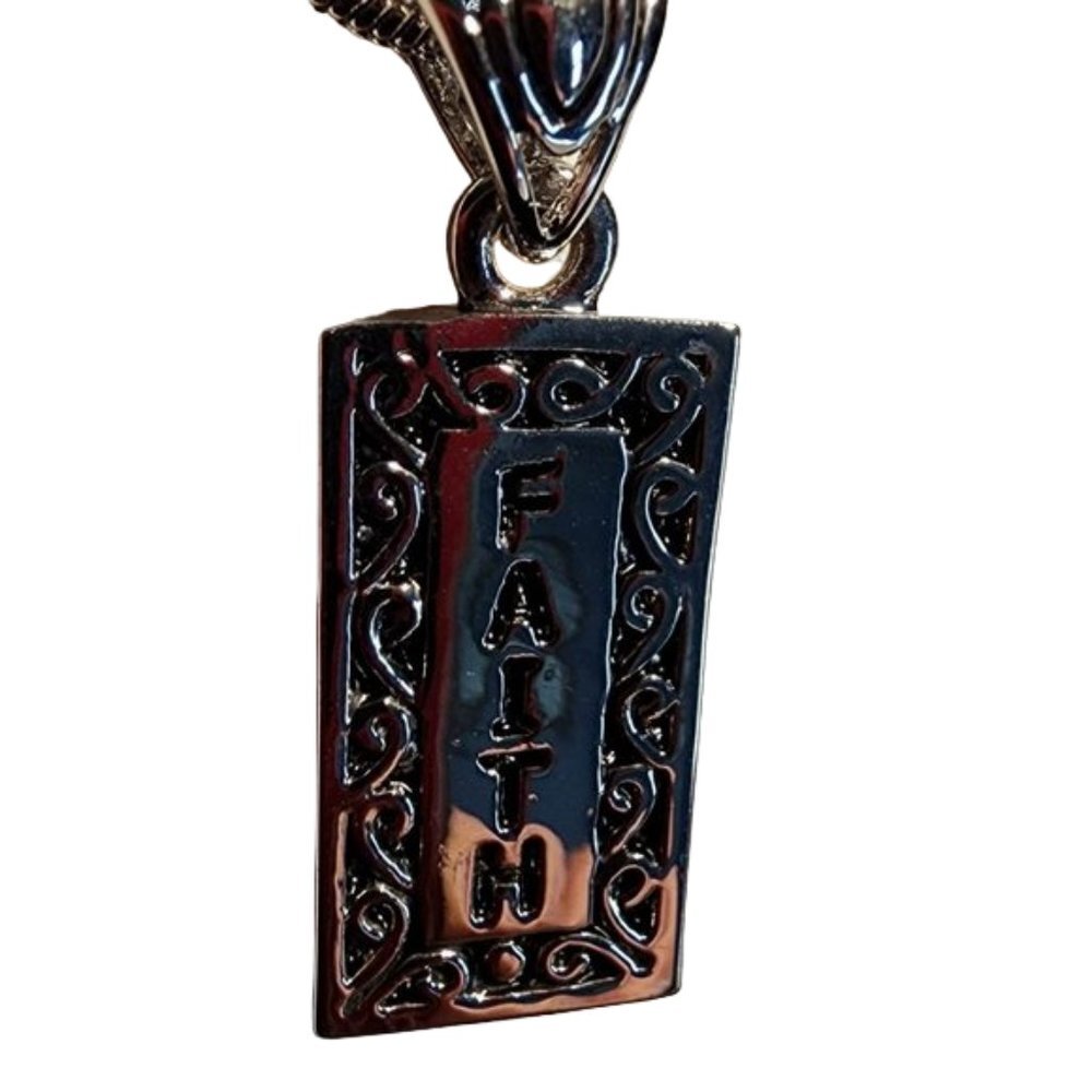 NWT Alexa's Angels FAITH Necklace
